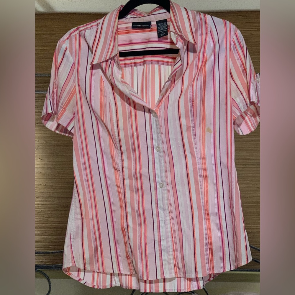 NY & Co. Women’s Medium Pink & Gold striped button down fitted  shirt